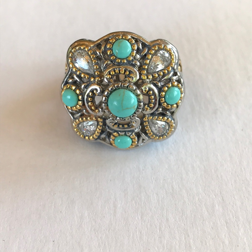 Costume ring